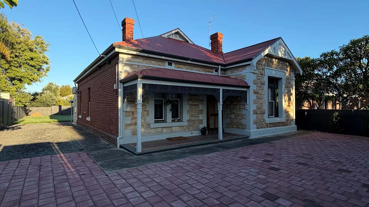Unfurnished room in a share house