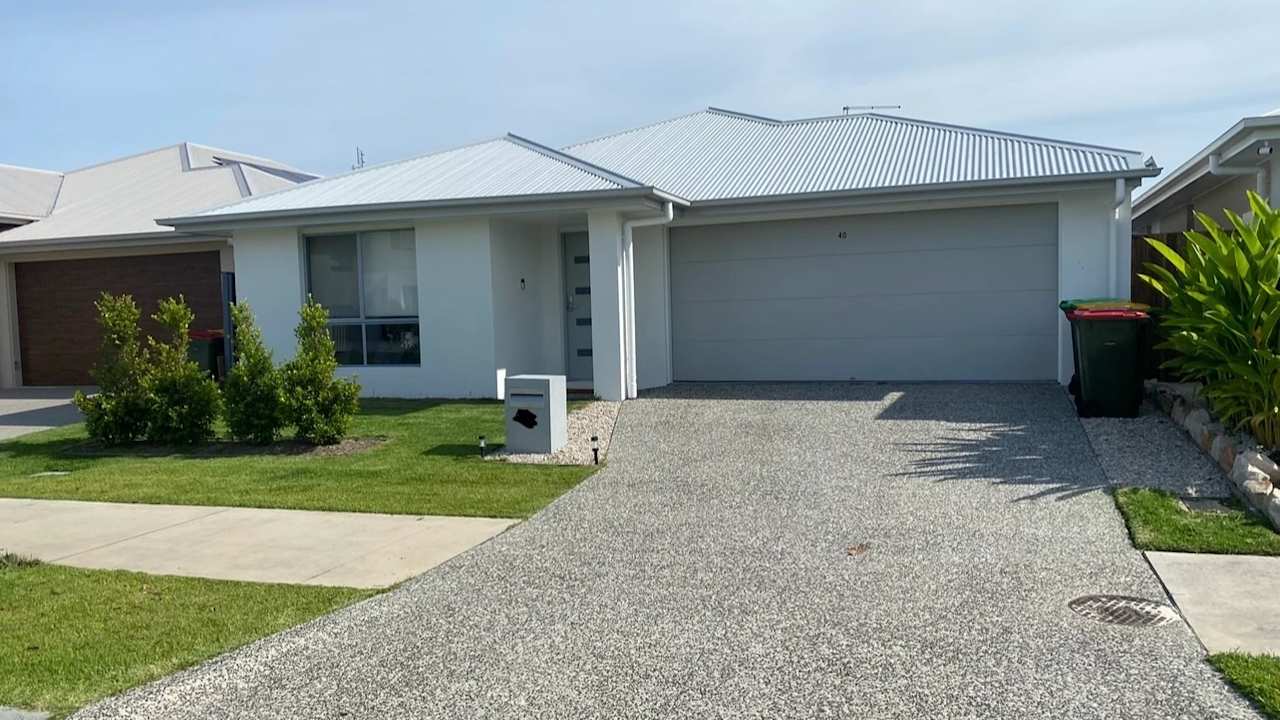 Unfurnished room in a share house