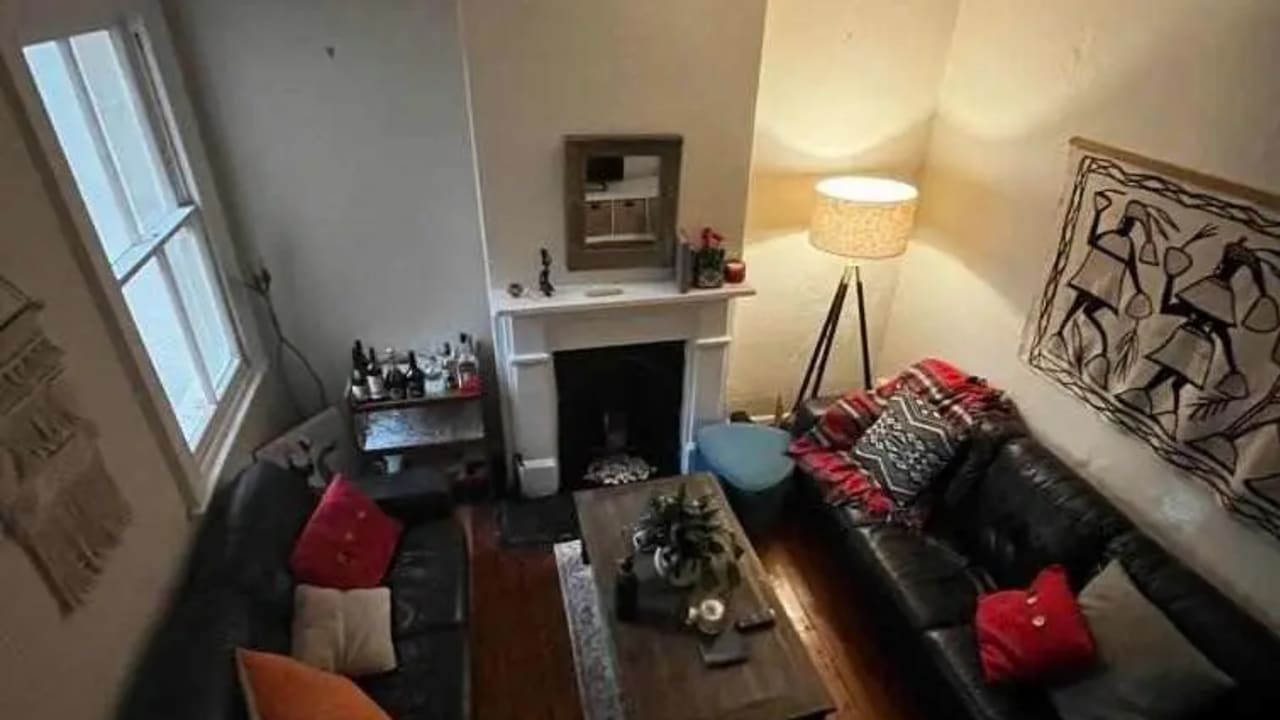 Room in a share house