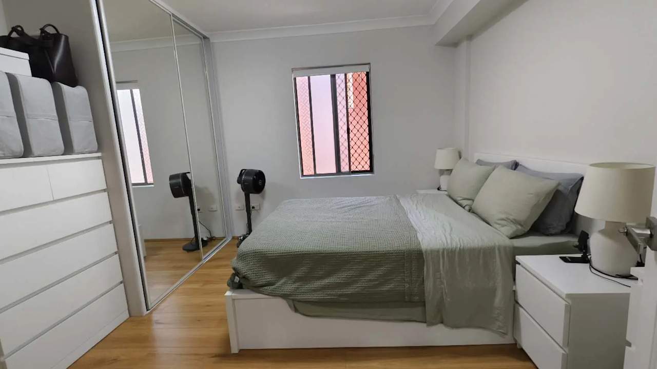 Furnished room with ensuite in a flatshare