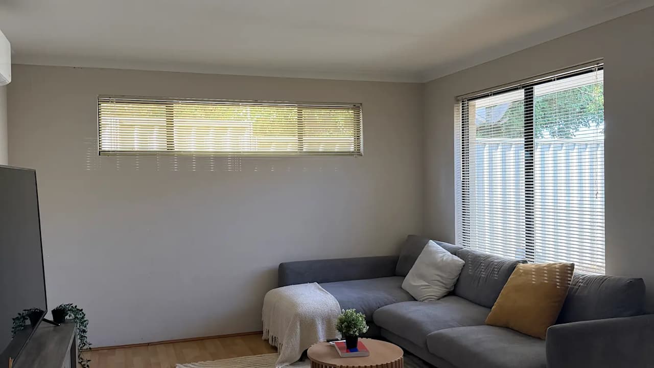 Room in a share house