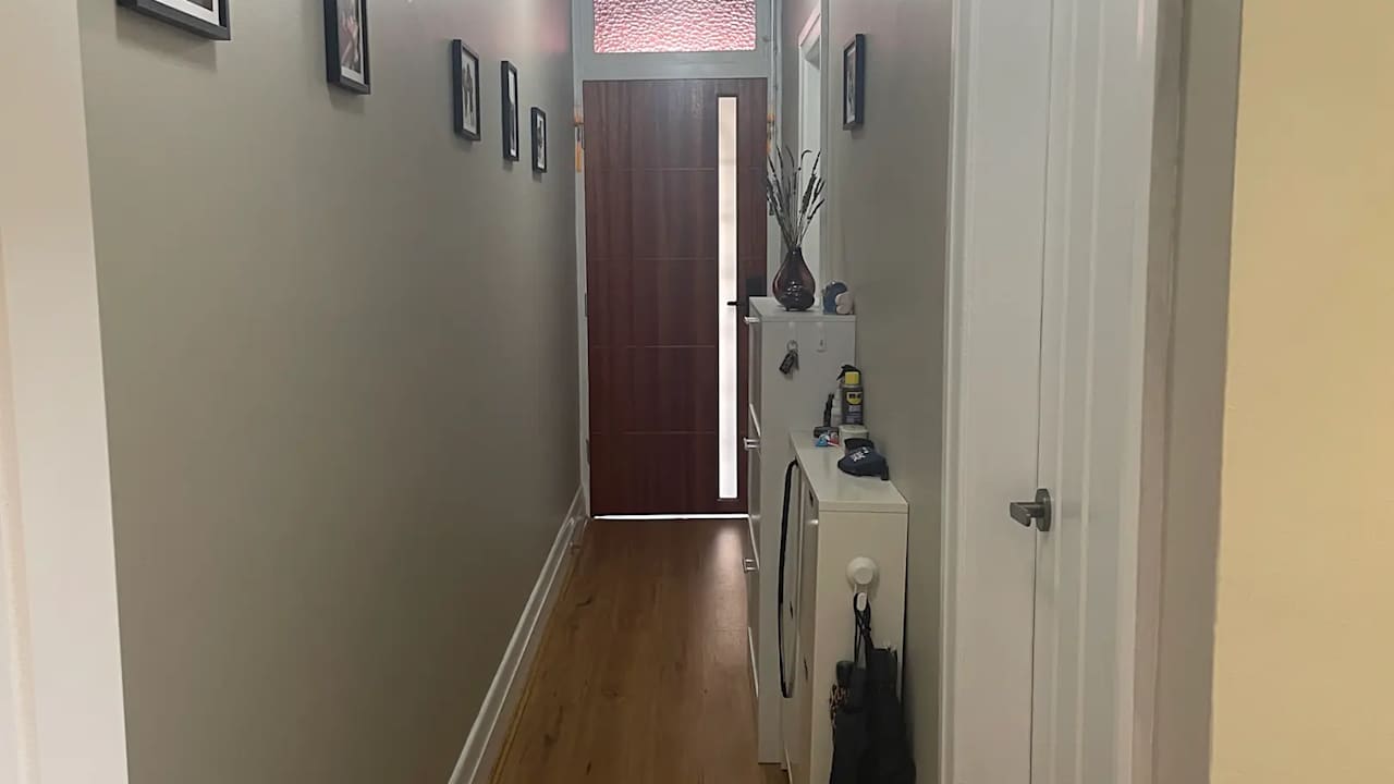 Furnished room in a share house