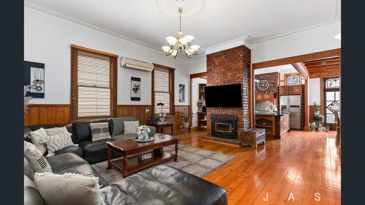 Unfurnished room in a share house