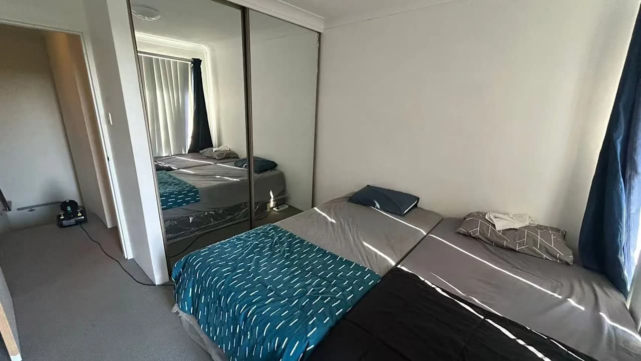 Whole property with 2 rooms for rent