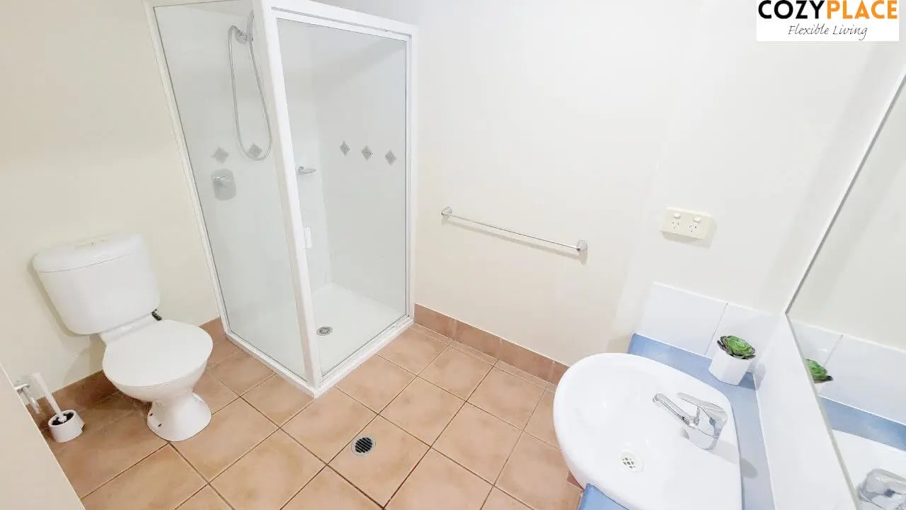 Furnished room with own bathroom