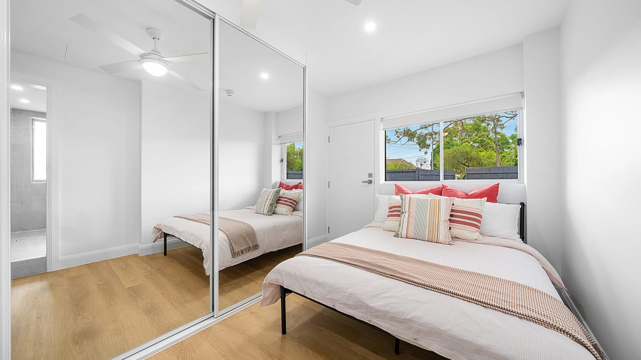 Room studio flat for rent