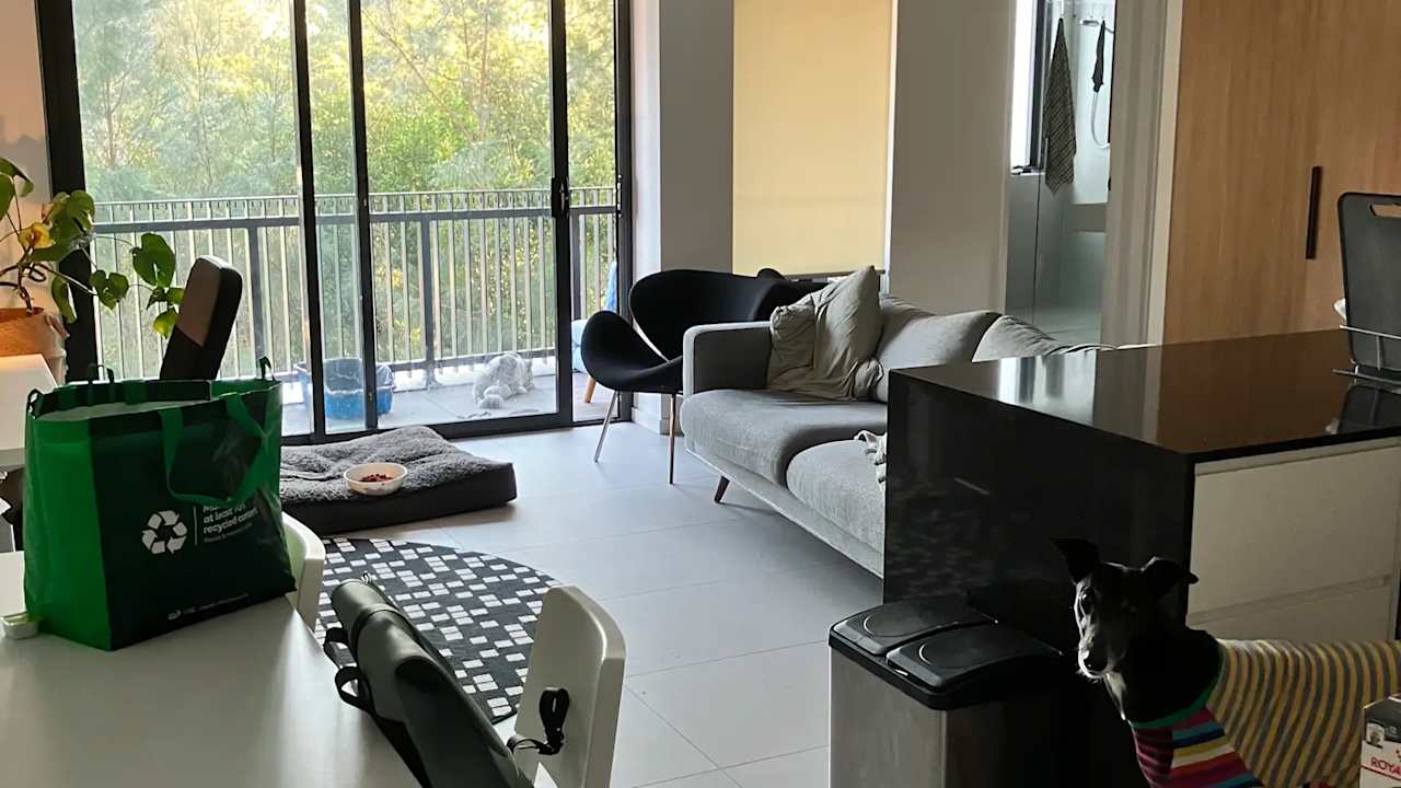 Unfurnished room in a flatshare