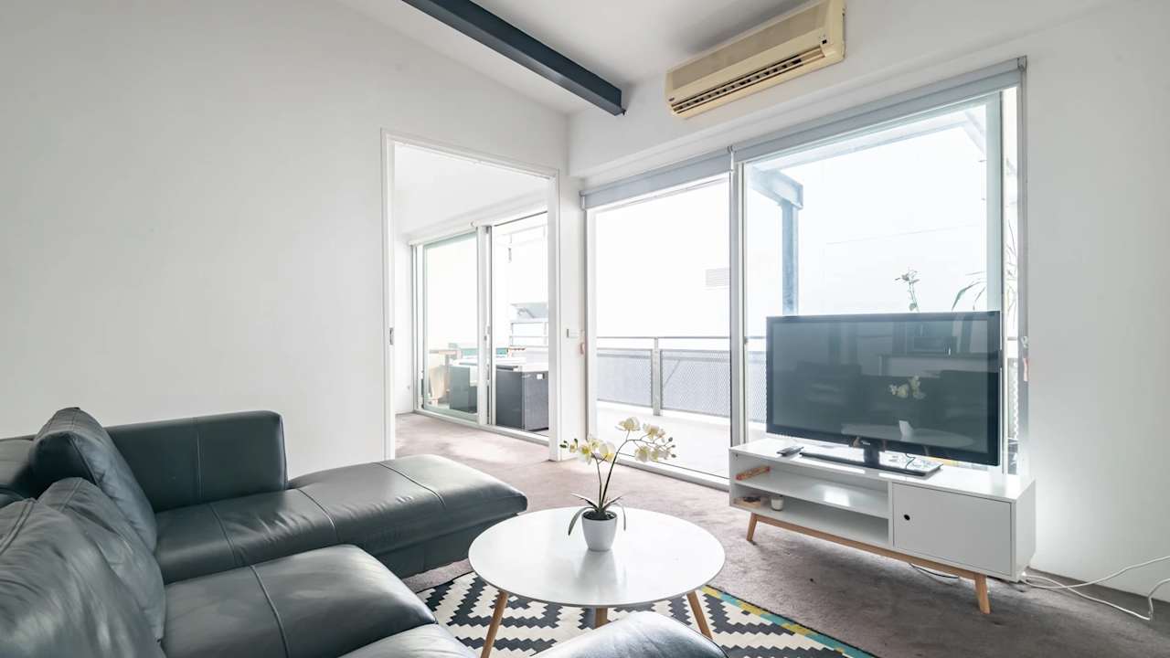Whole property with 2 rooms for rent