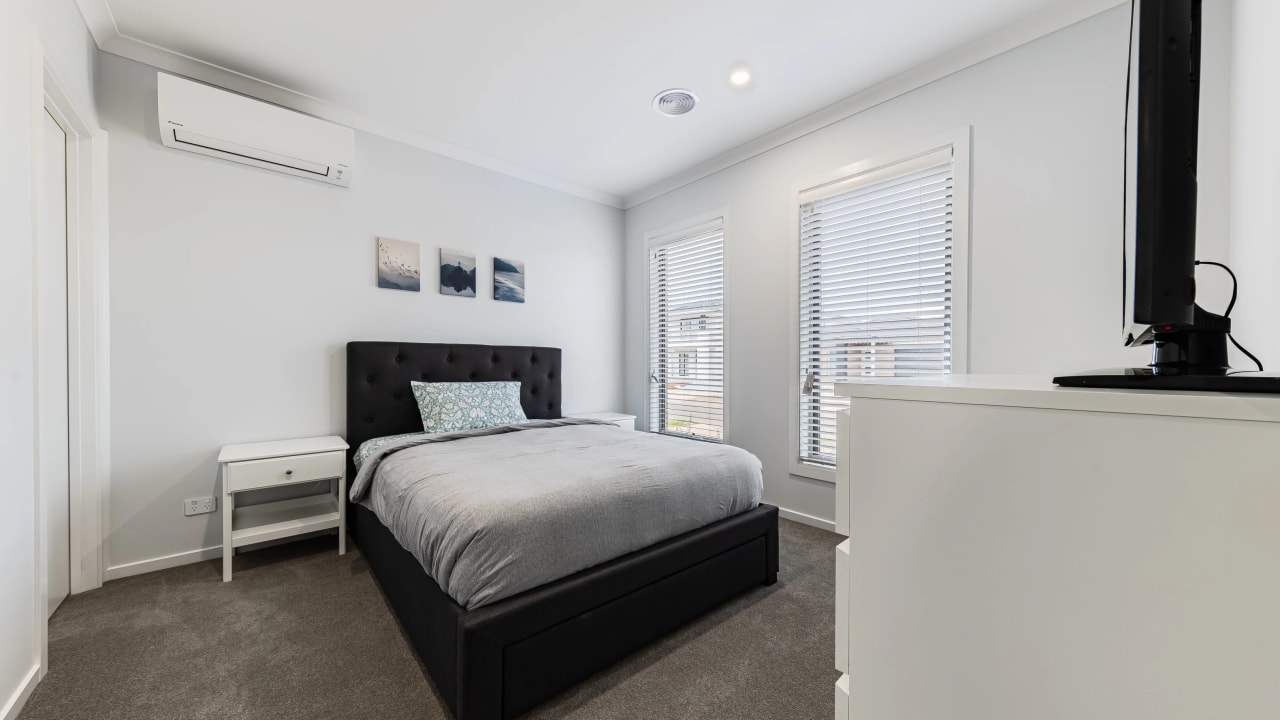 Furnished room with ensuite in a share house