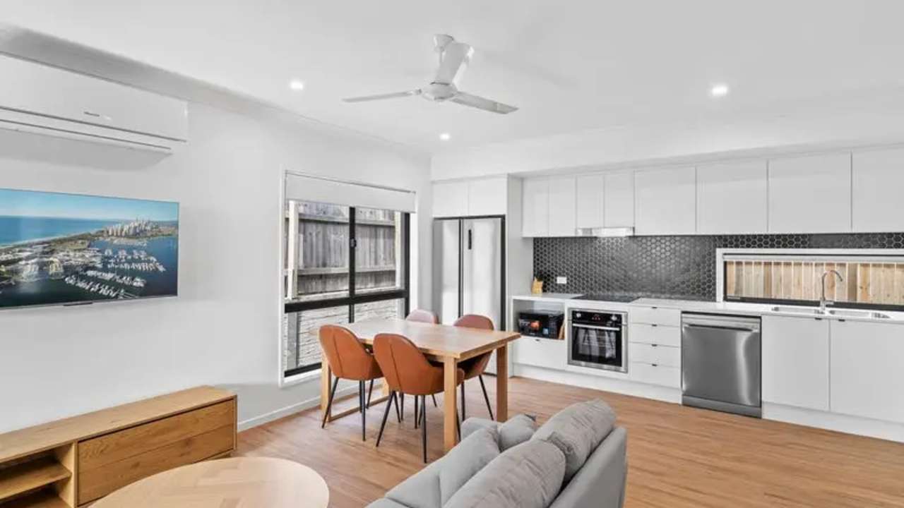 Furnished room with ensuite in a share house