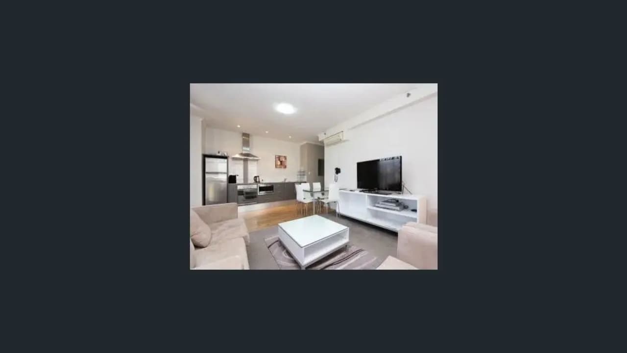 Furnished room in a flatshare