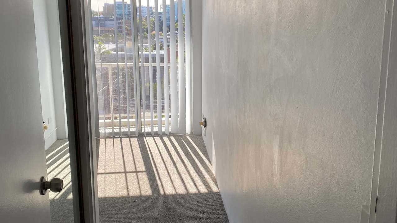 Unfurnished room with ensuite in a flatshare
