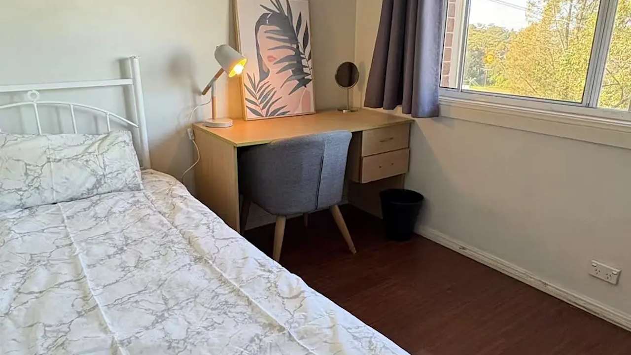 Furnished room in a share house
