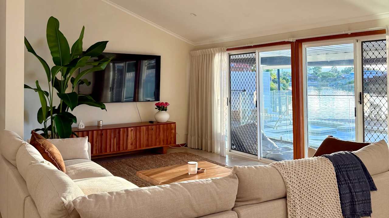 Unfurnished room in a share house