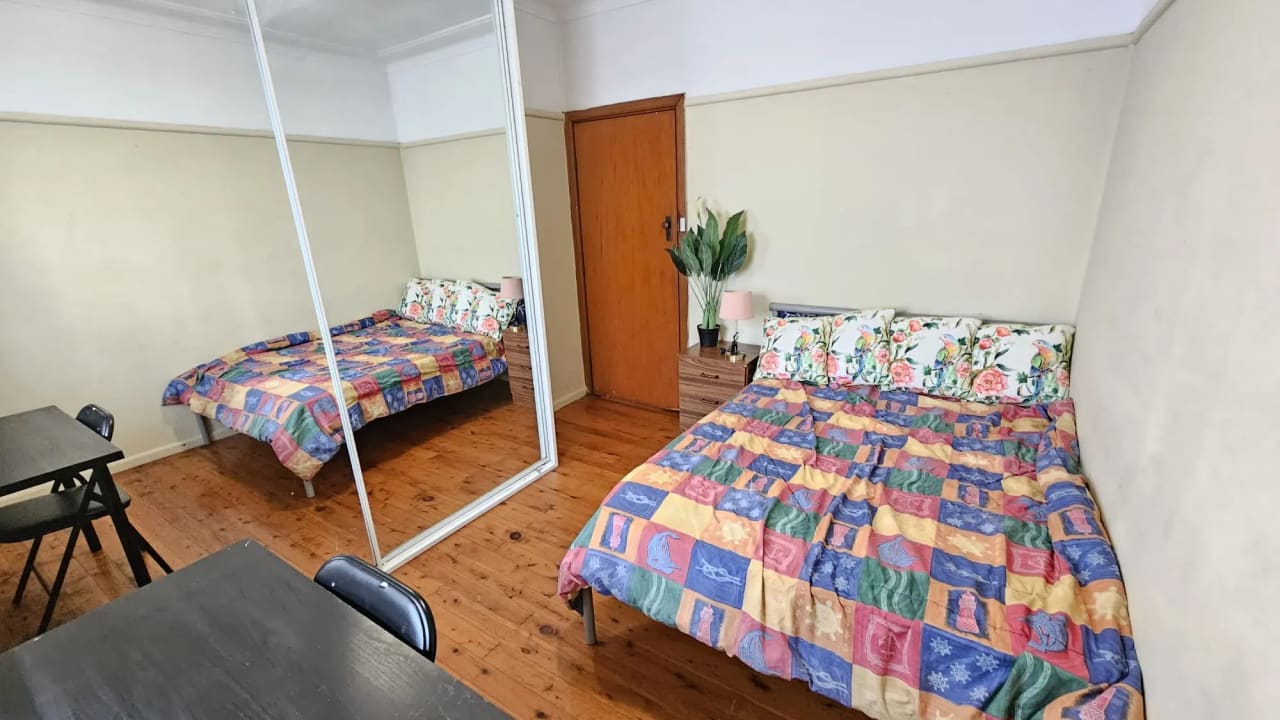 Furnished room in a share house
