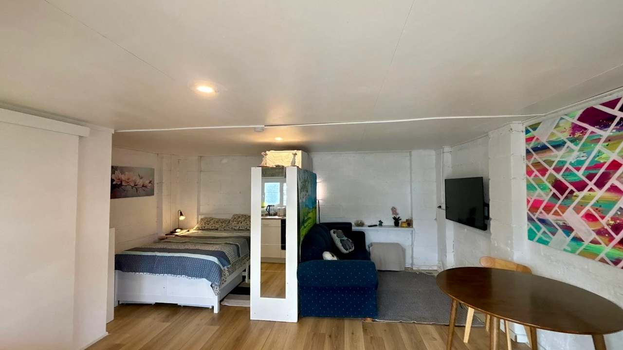 Room granny flat for rent