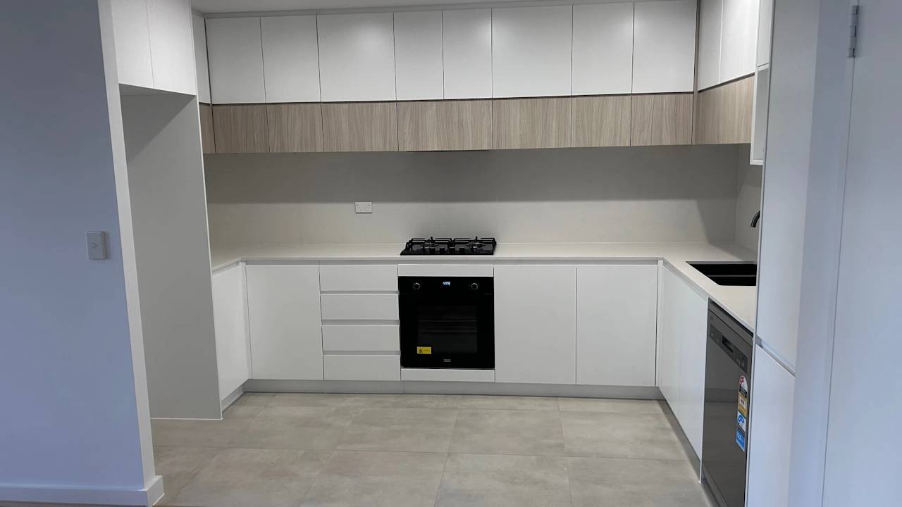 Unfurnished room with own bathroom