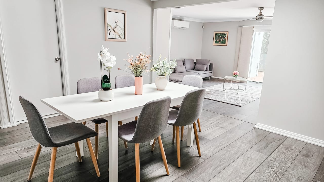 Furnished room in a share house
