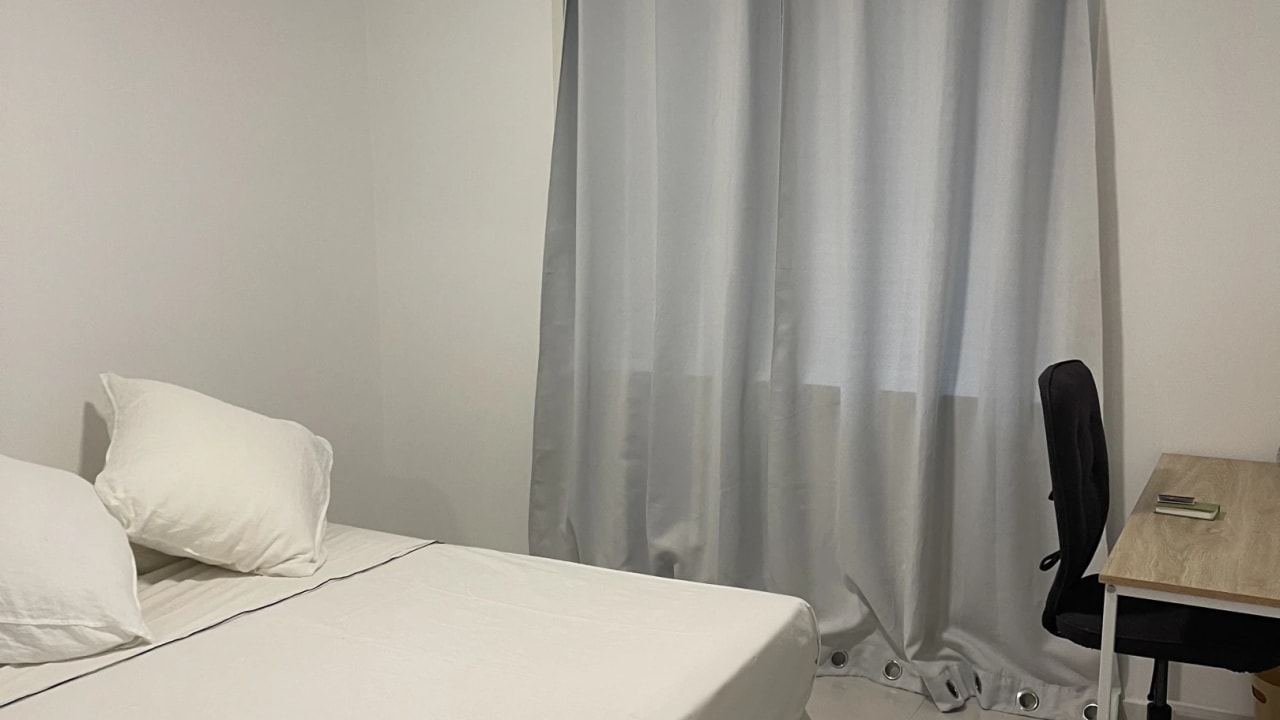 Furnished room in a share house
