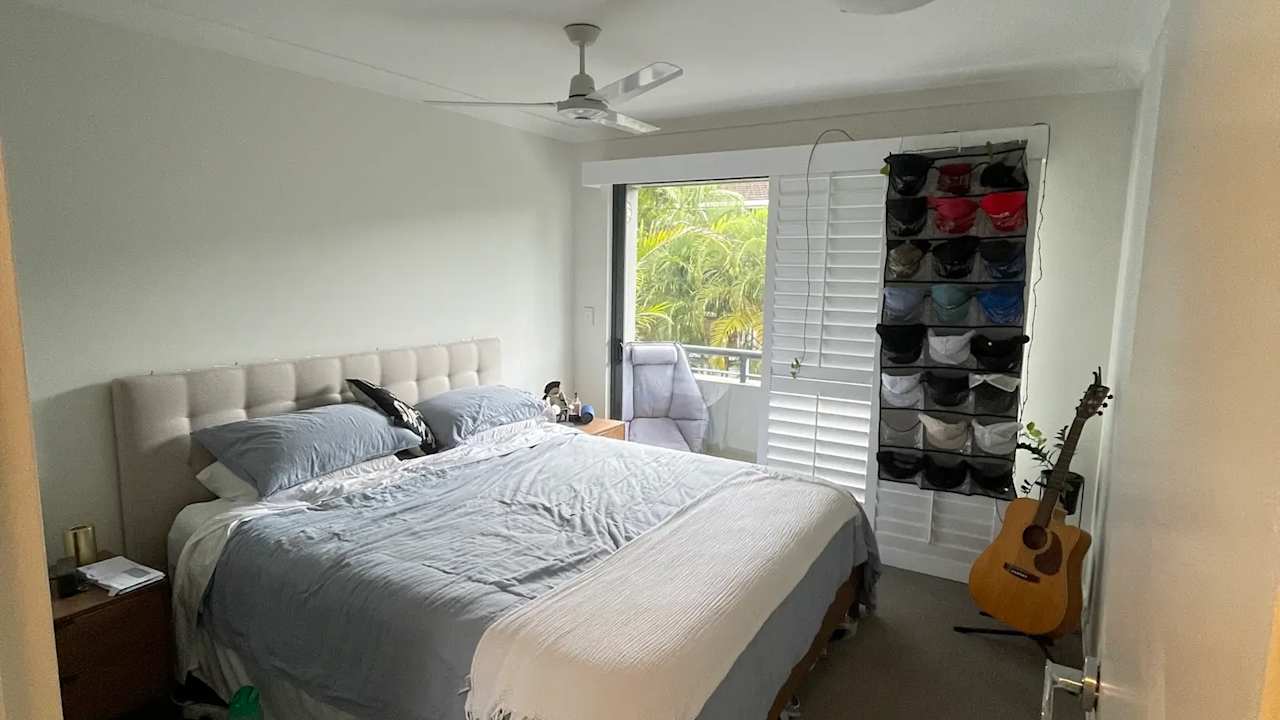 Unfurnished room with own bathroom