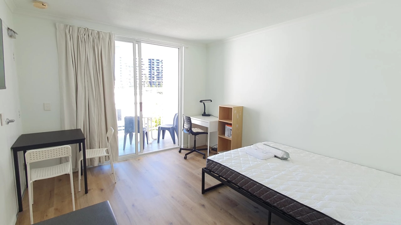 Furnished room studio flat for rent