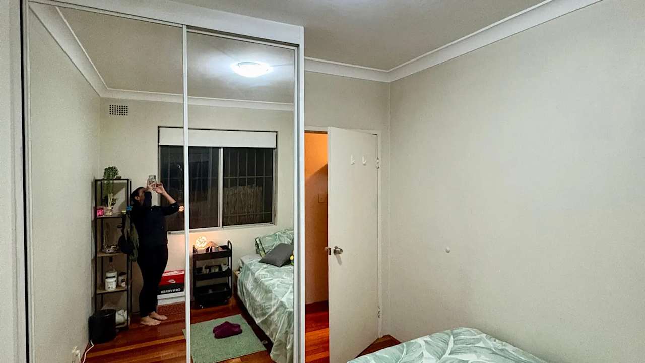 Furnished room in a flatshare