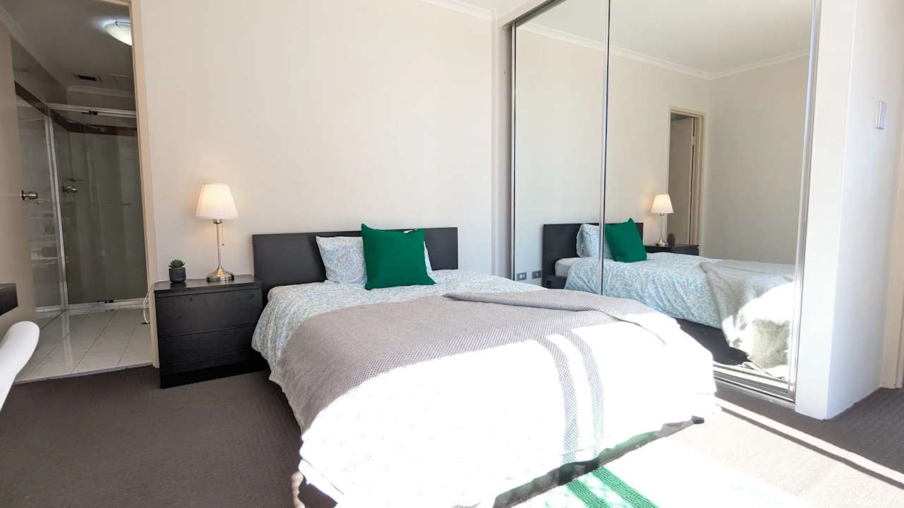 Furnished room in a flatshare