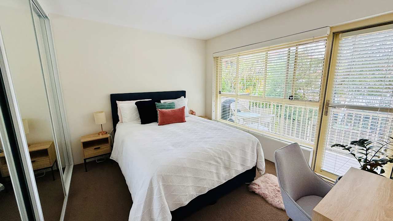 Whole property with 2 rooms for rent