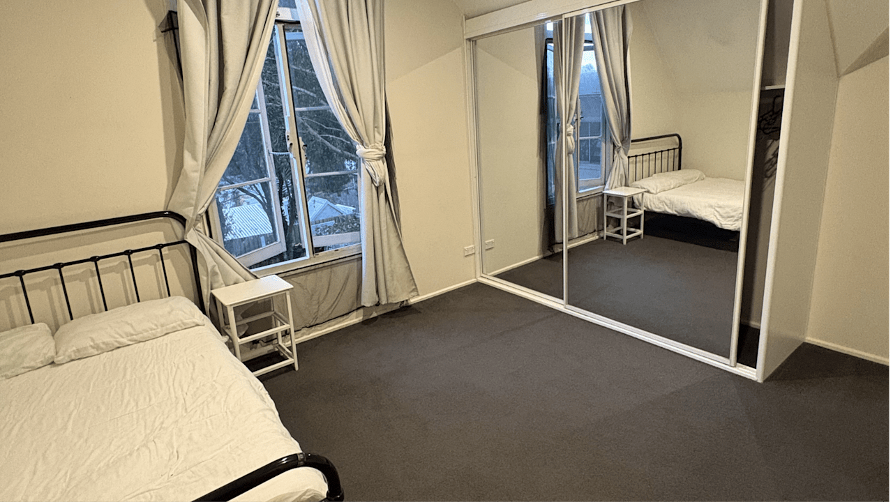 Furnished room in a share house