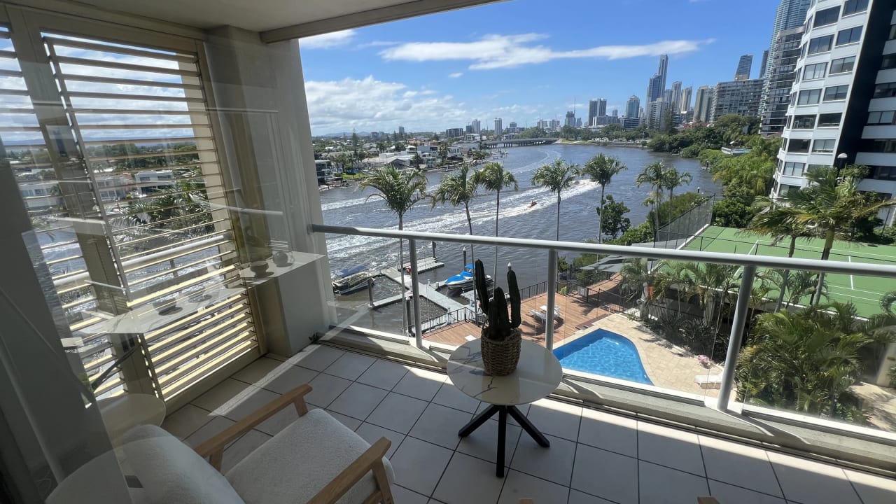Whole property with 2 rooms for rent
