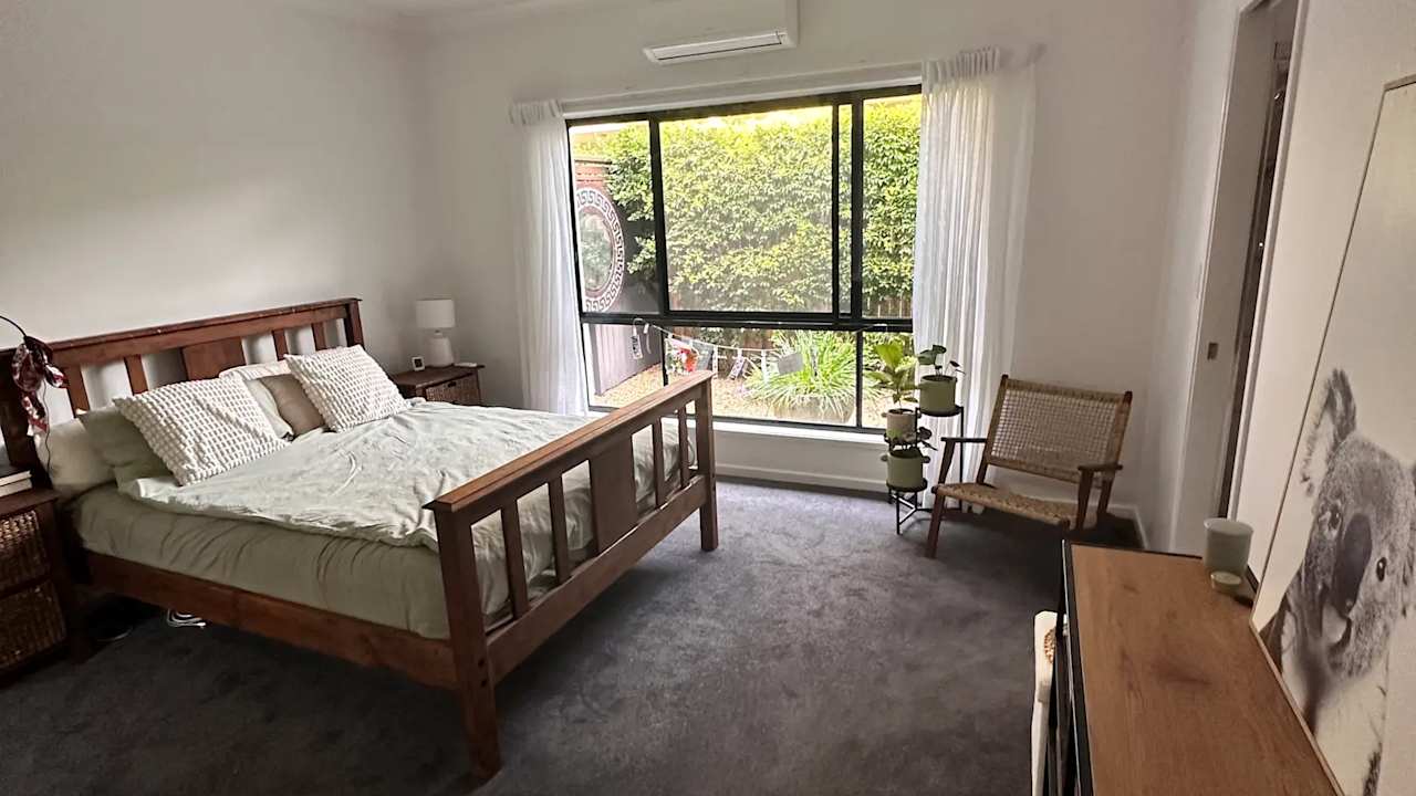 Furnished room with own bathroom