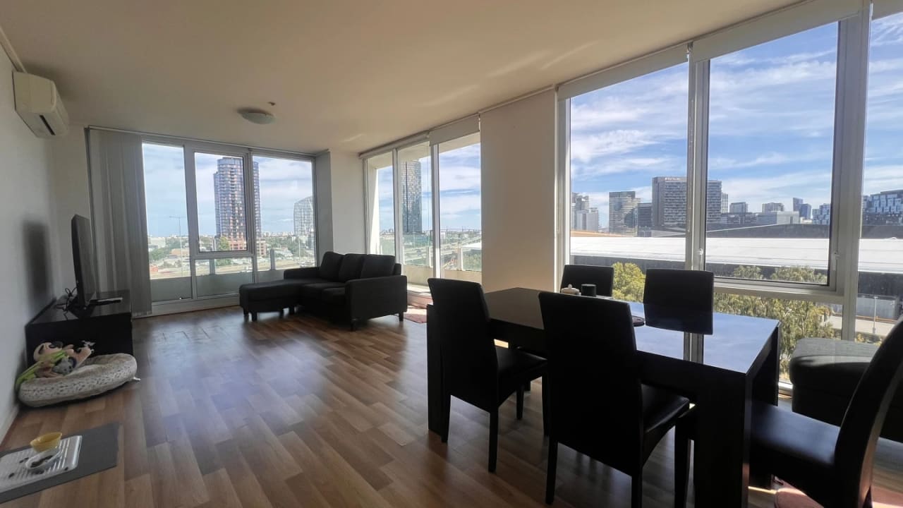 Furnished room in a flatshare