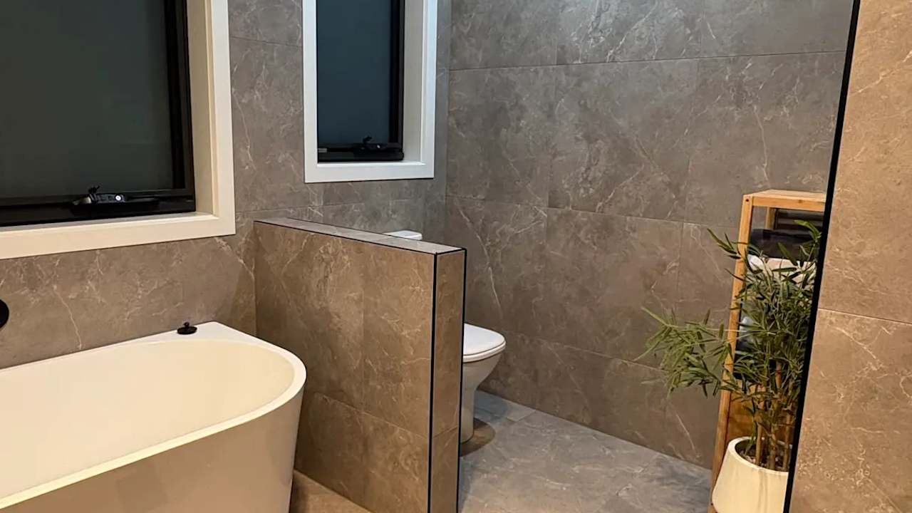 Unfurnished room in a share house