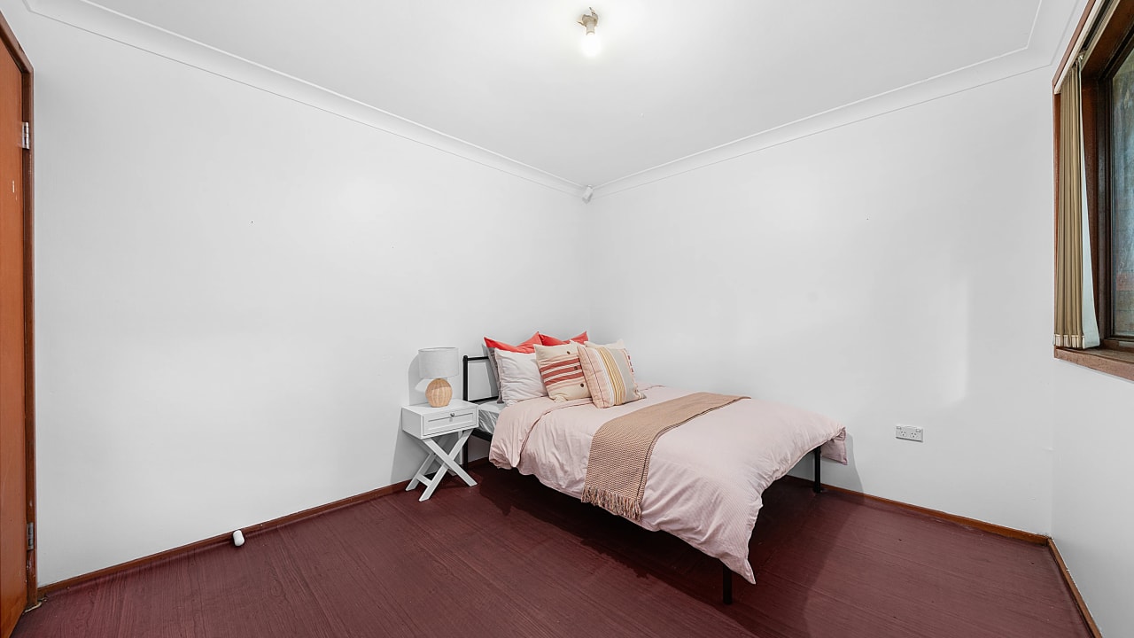 Room in a share house