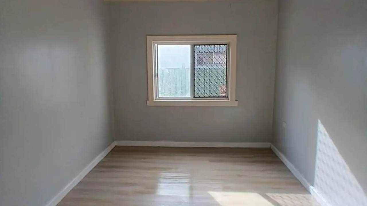 Whole property with 3 rooms for rent