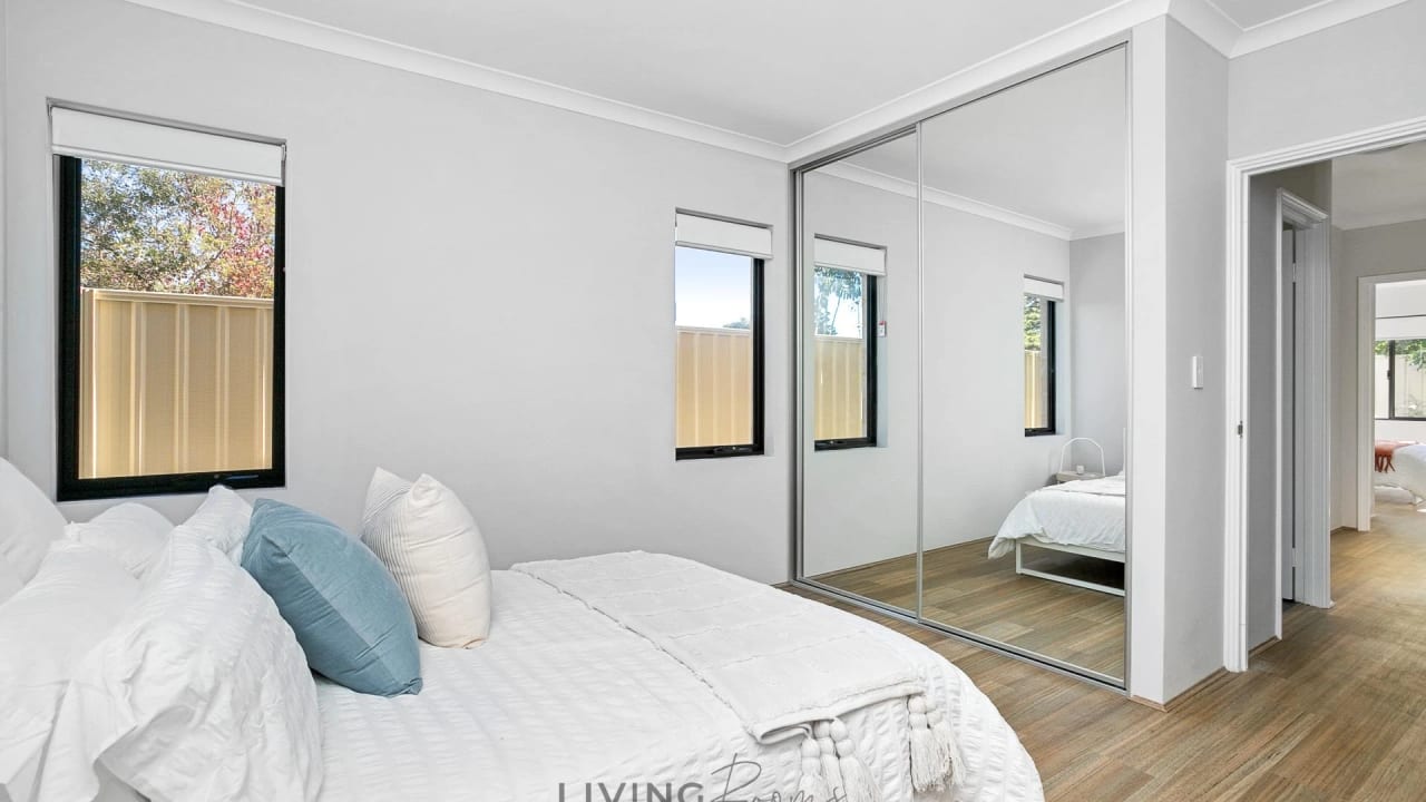 Furnished room in a share house
