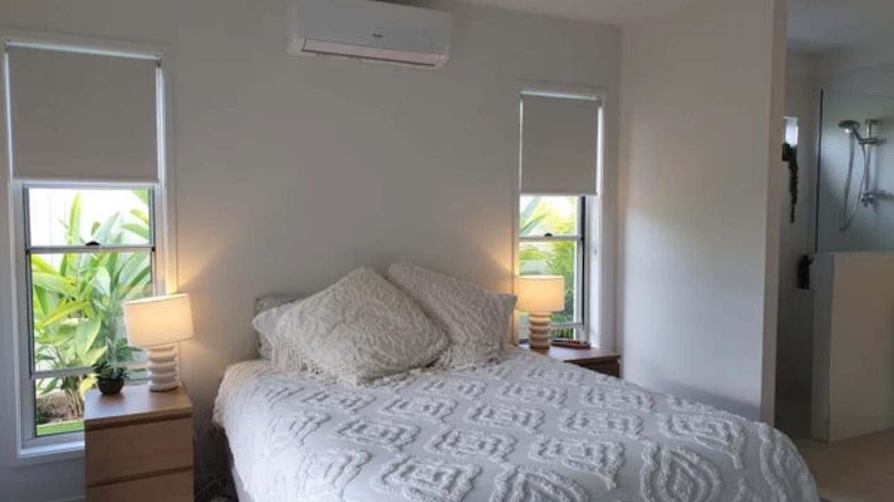 Room with ensuite in a share house