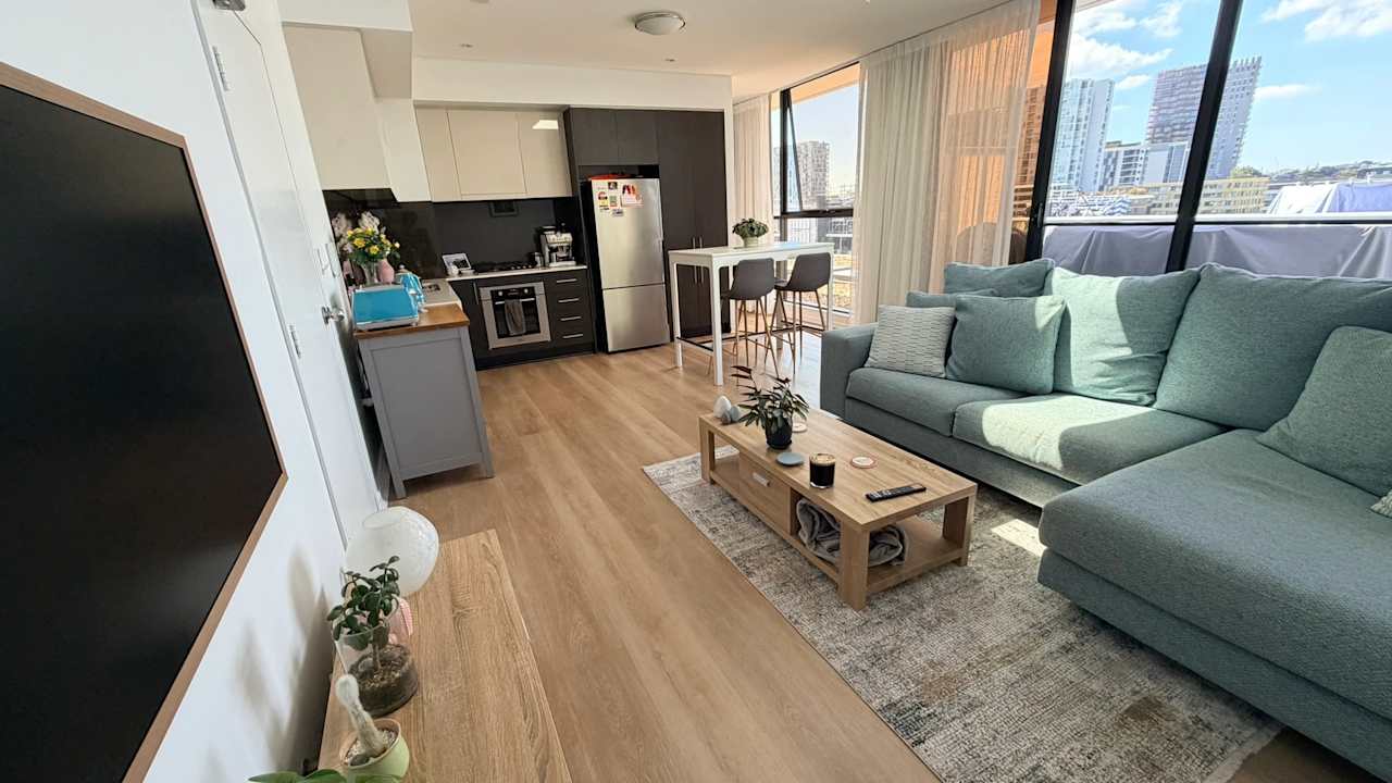 Furnished room with ensuite in a share house