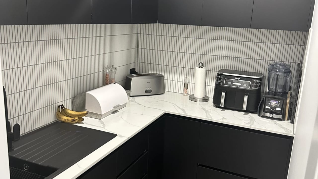 Furnished room with own bathroom