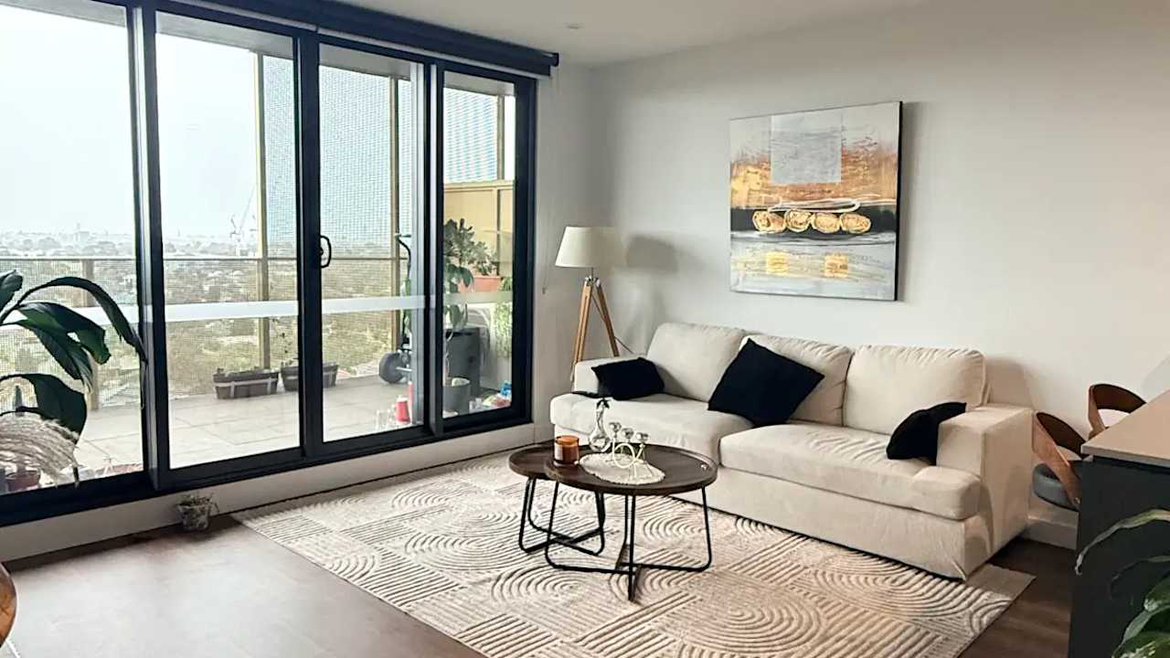 Furnished room with own bathroom