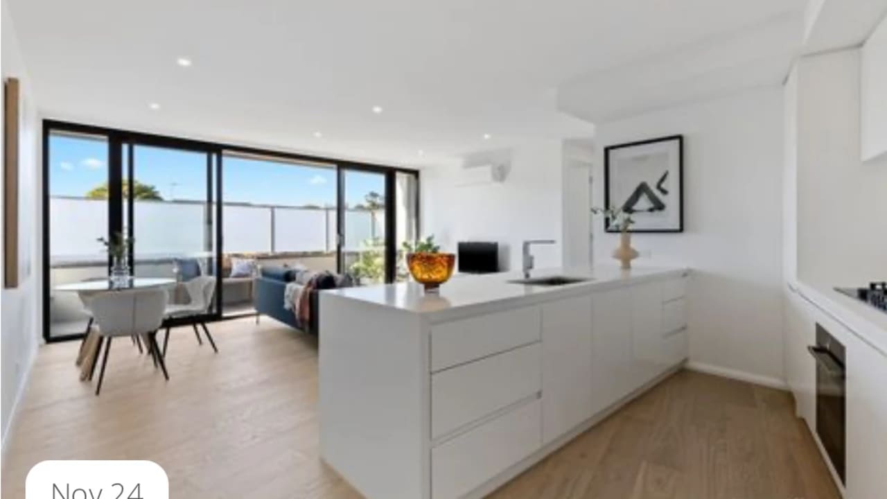 Unfurnished room with own bathroom