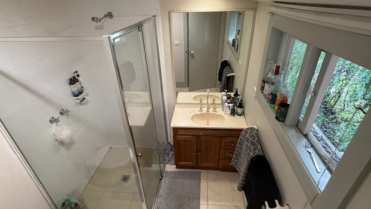 Room with ensuite in a share house