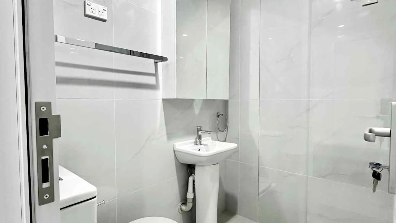 Furnished room in a share house