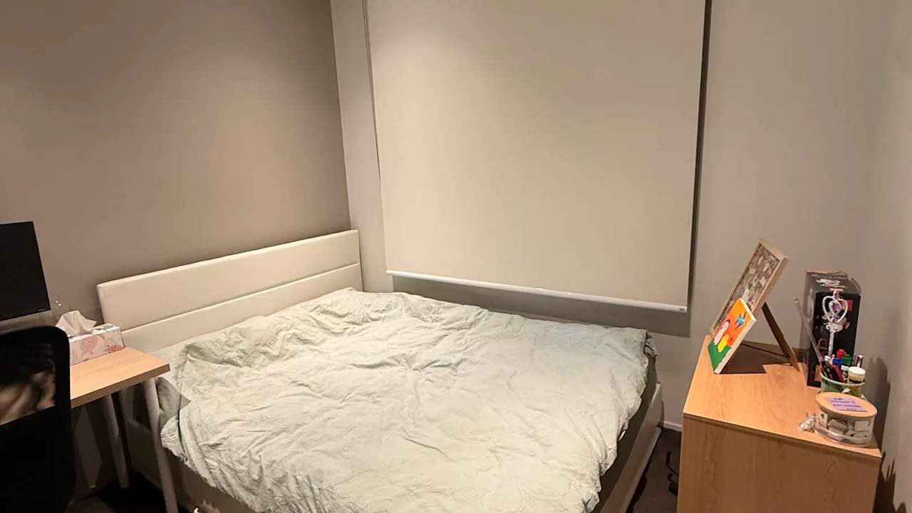 Unfurnished room in a flatshare