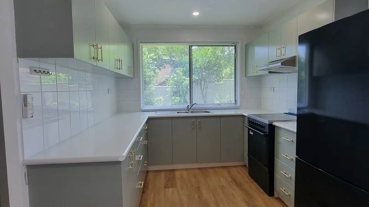 Room in a share house