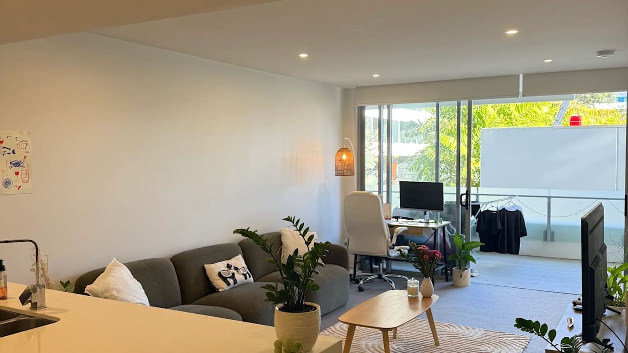 Unfurnished room with own bathroom