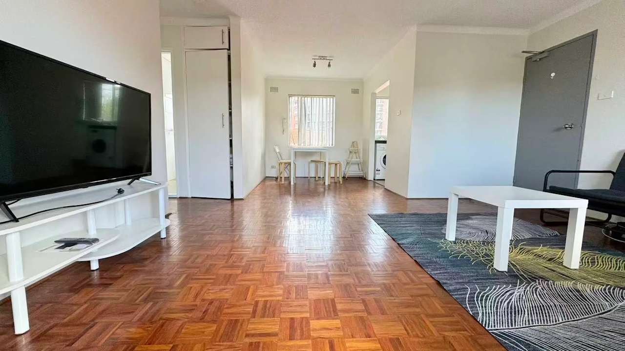 Whole property with 2 rooms for rent