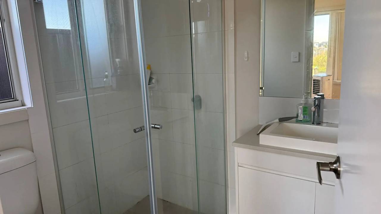 Room with ensuite in a share house