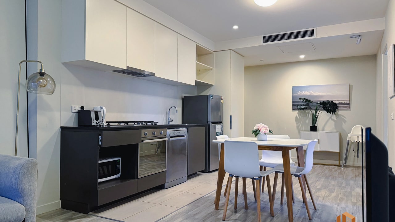 Furnished room in a flatshare