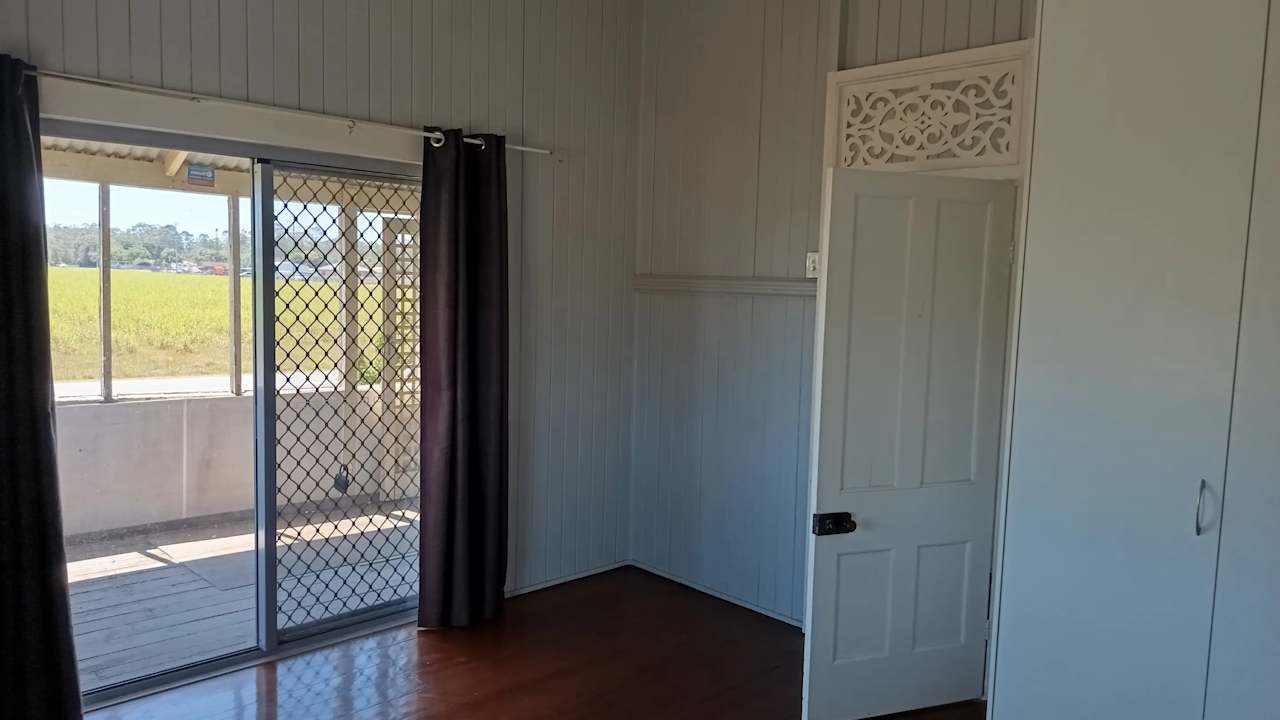 Room in a share house